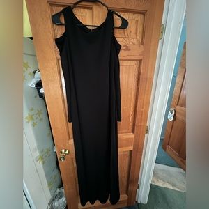 Women’s full length cold shoulder dress, long sleeve, black, size 10, v neck .